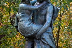 Sculpture of Hiawatha and Minnehaha in Minnehaha Park - Minneapolis