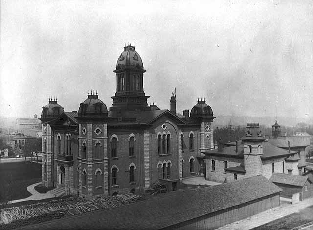 Dakota County Courthouse circa 1906