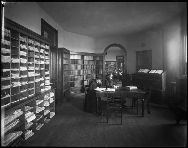 Library of Old Main Hall circa 1890s Photo Courtesy of Minnesota Historical Society)