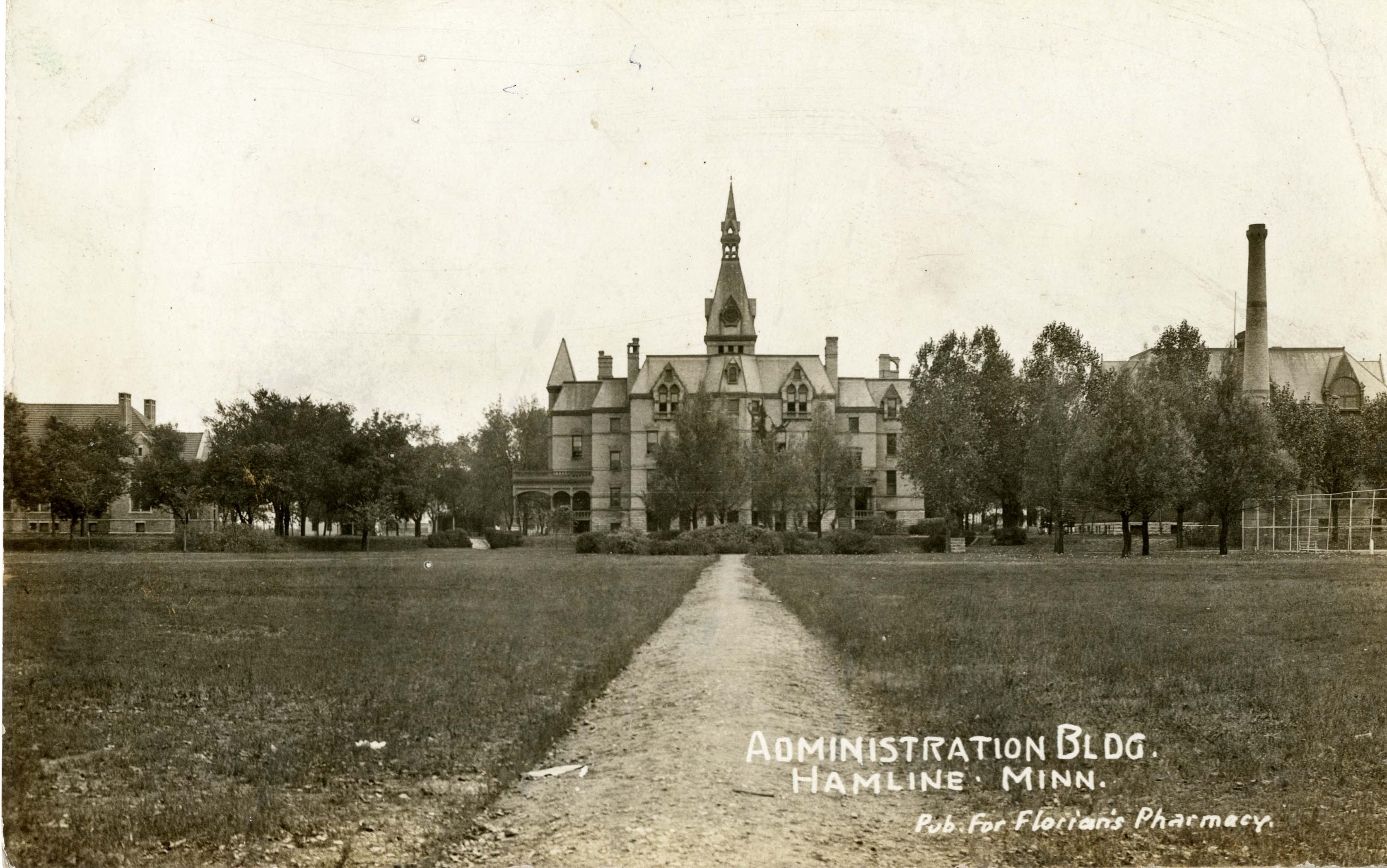 Old_Main_and_grounds_ca1919-HU_archives_no25196