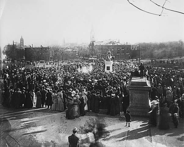 John A. Johnson Monument Dedication circa 1912 (MHS)