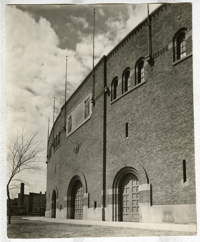 Memorial Stadium showing the processional arch circa 1938 (U of MN Archives)