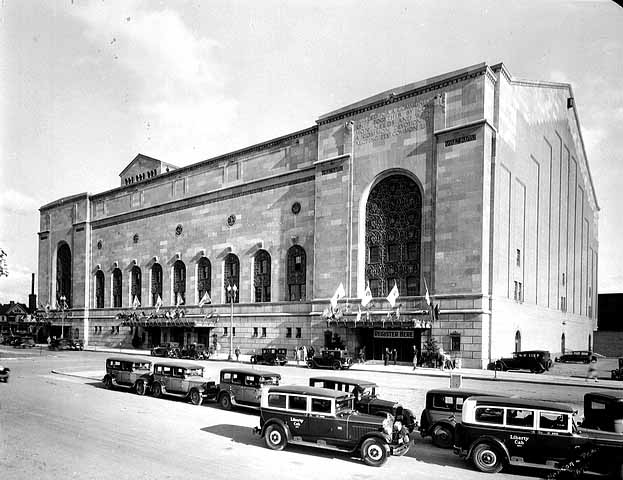 Minneapolis Auditorium circa 1935 (MNHS)