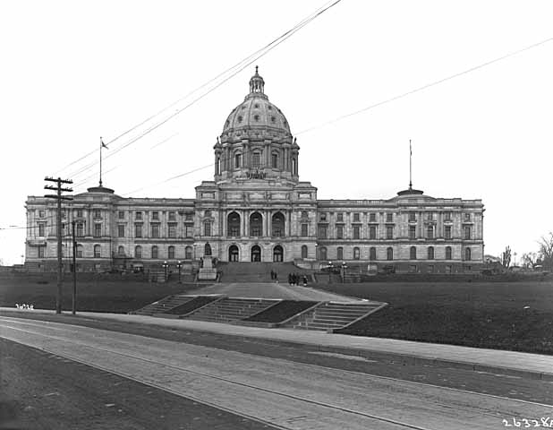 Minnesota State Capitol circa 1919 (MHS)